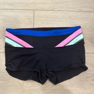 Lululemon bike shorts - size 8